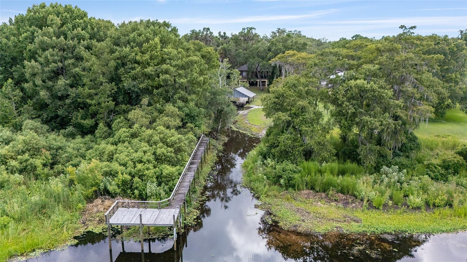 2299 N BAYOU POINT