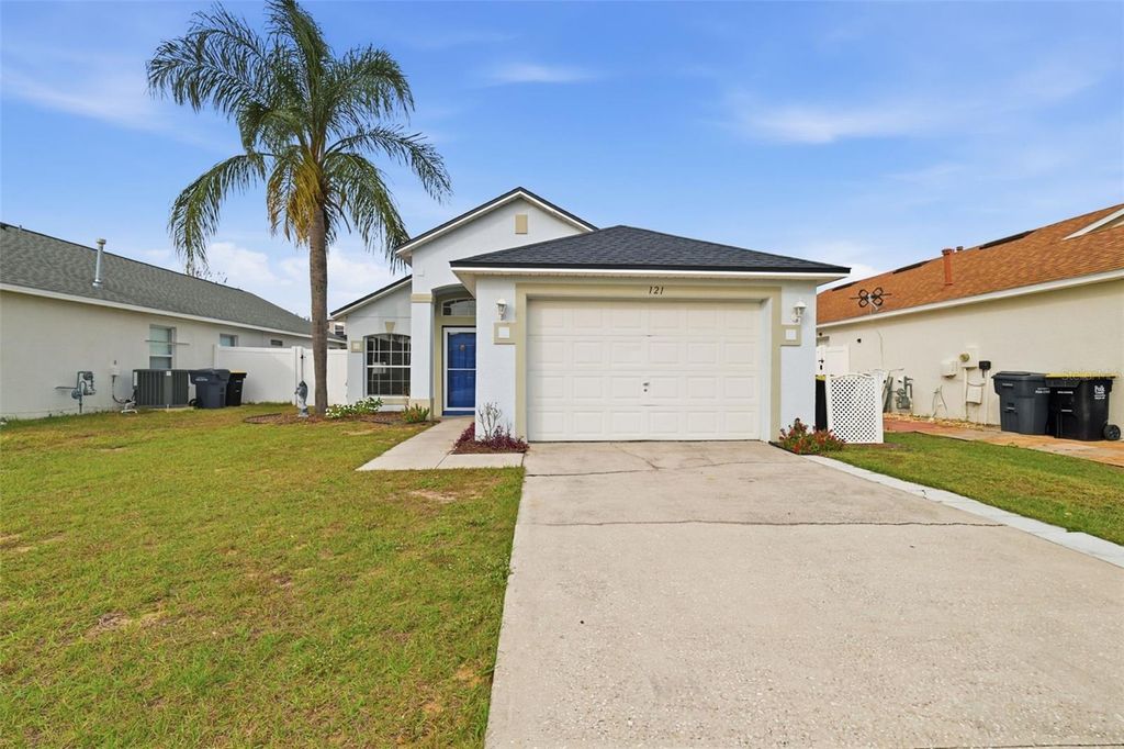 Photo of 121 Sonja Circle, Davenport, FL 33897 (MLS # G5106542)