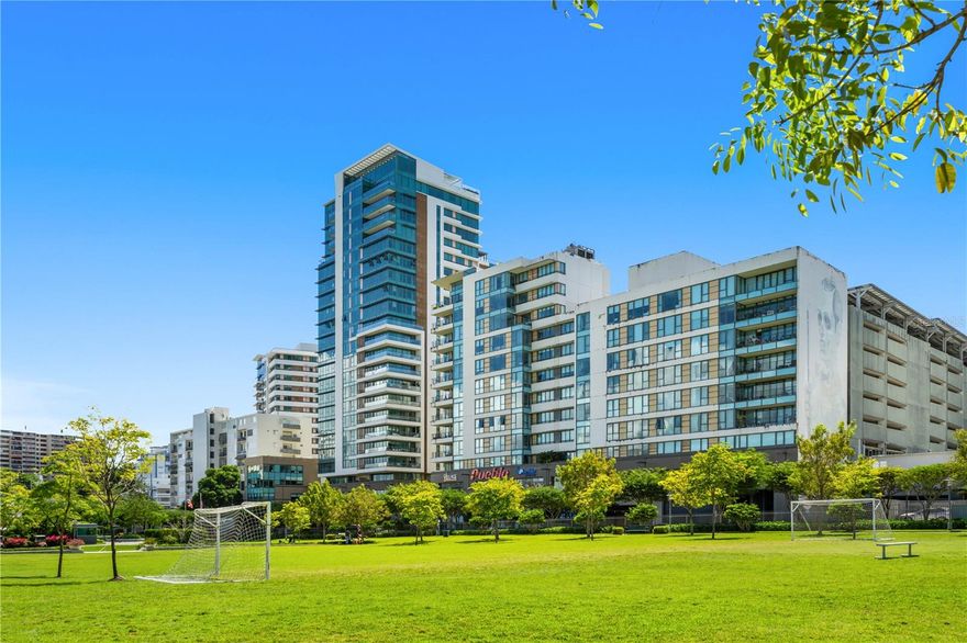 Live in the heart of Santurce with the comfort and ease of true urban living.
The unit offers a functional layout with comfortable living spaces and is move-in ready.
Enjoy peace of mind with uninterrupted power and water service, all while being just steps away from cafés, restaurants, fitness studios, grocery stores, and everything Santurce has to offer.
Wake up and grab your coffee downstairs.
Walk to dinner.
Live where everything happens — and come home to comfort.