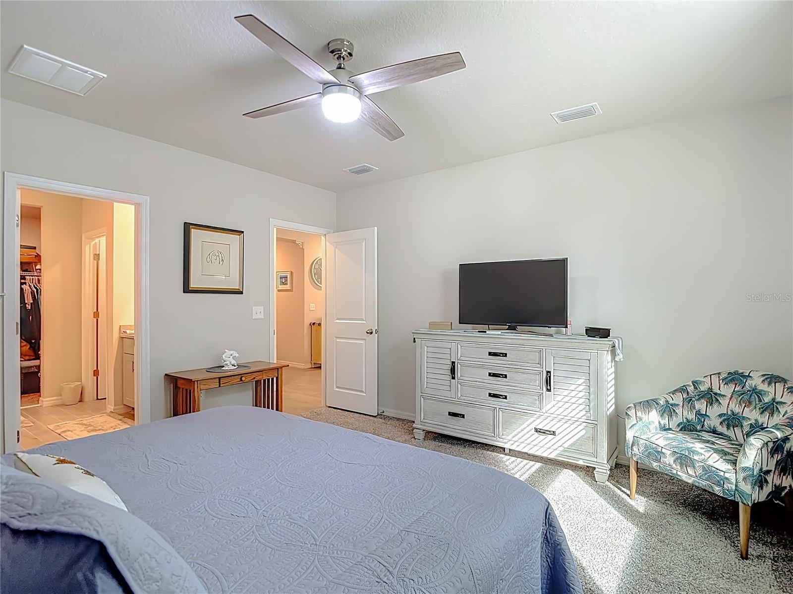 THE OAKS OF SPRING HILL - Residential