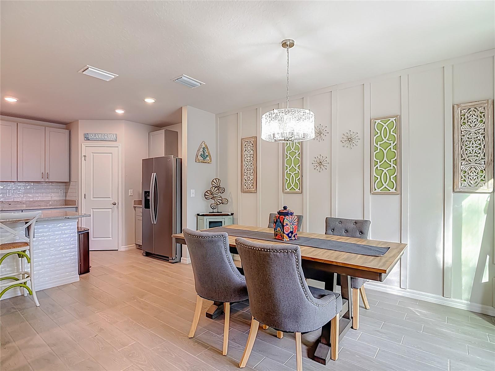 THE OAKS OF SPRING HILL - Residential