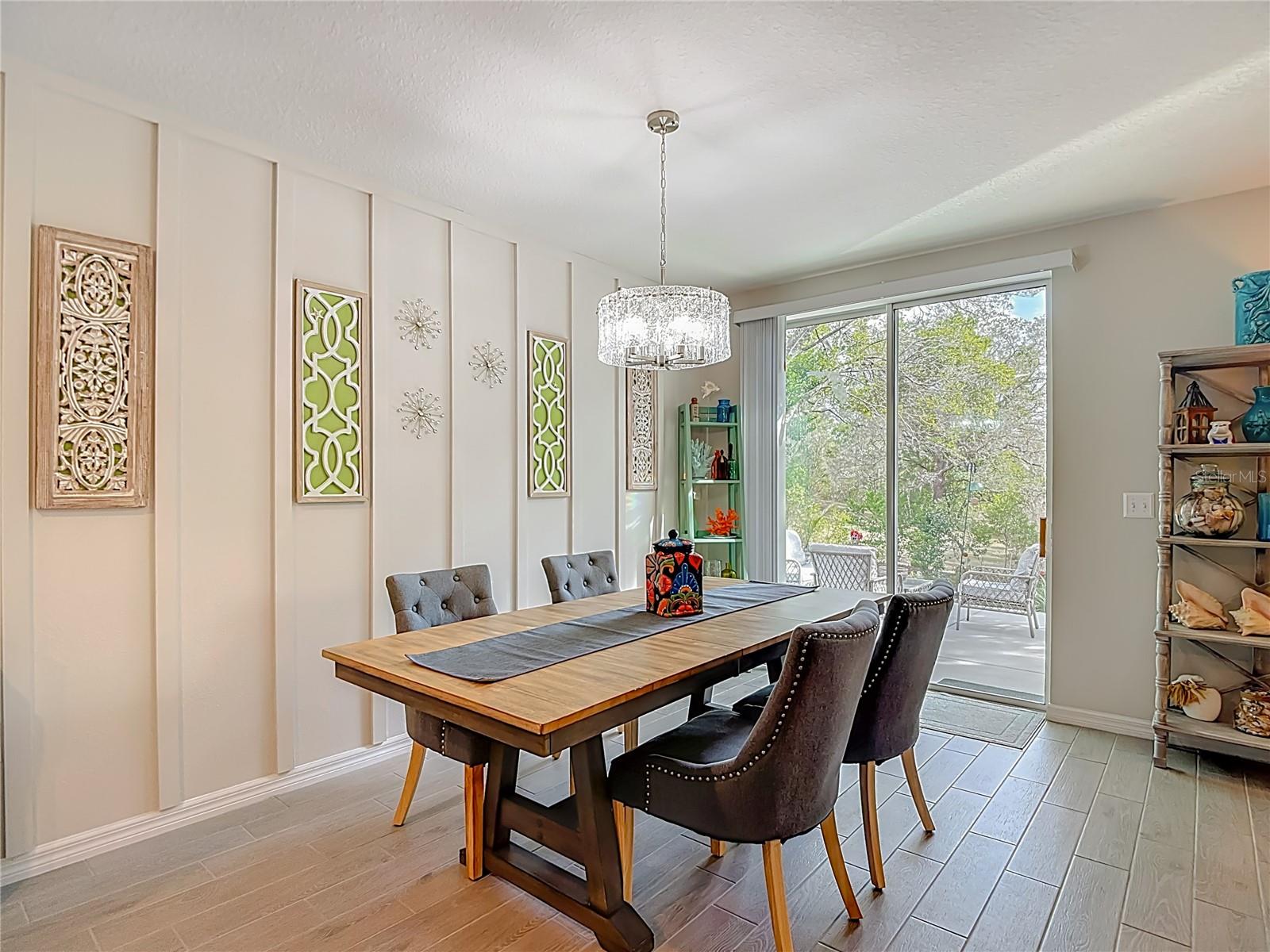 THE OAKS OF SPRING HILL - Residential