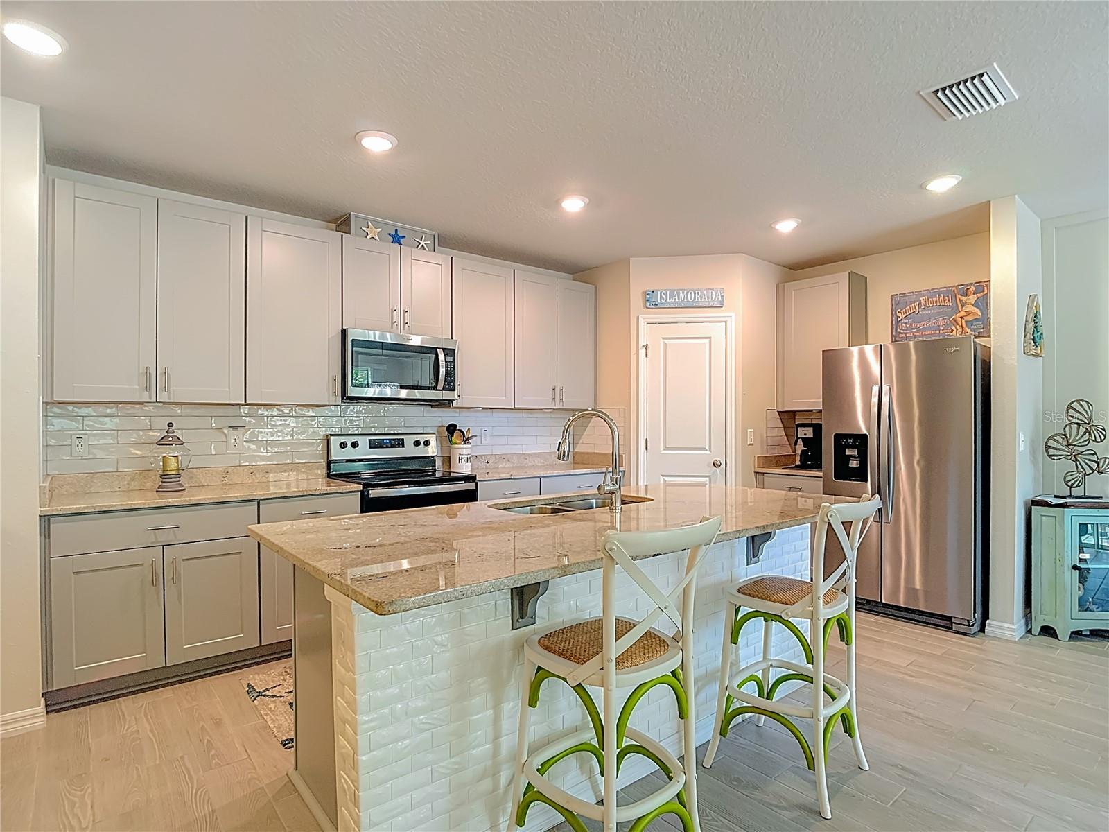 THE OAKS OF SPRING HILL - Residential