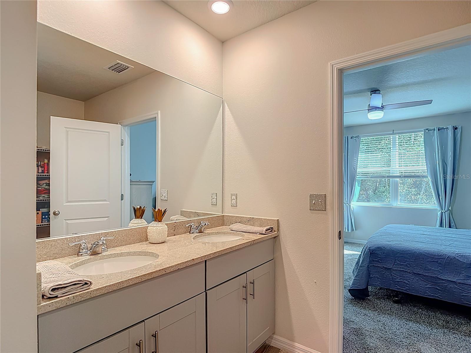 THE OAKS OF SPRING HILL - Residential