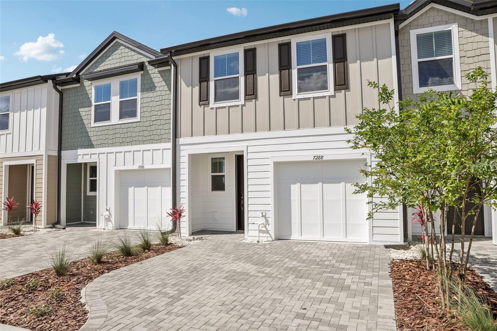7288 DEER VALLEY CIRCLE
