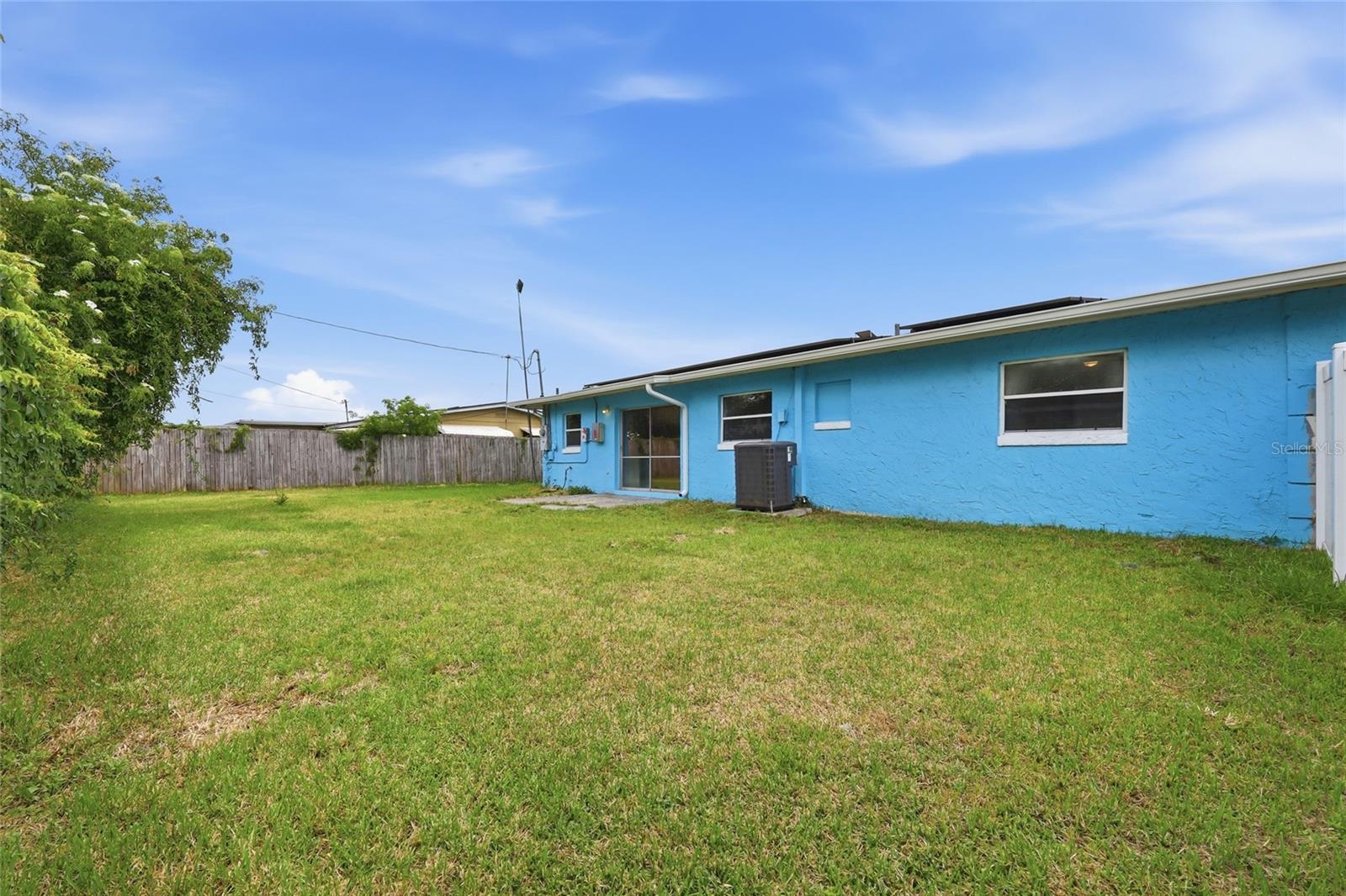 SKY LAKE OAK RIDGE SEC - Residential