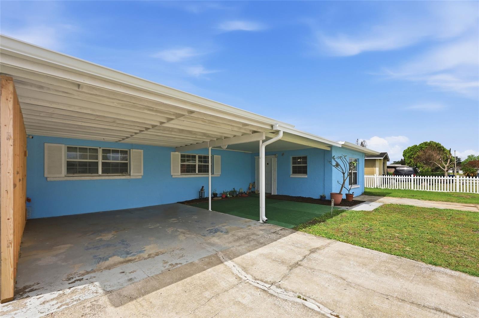 SKY LAKE OAK RIDGE SEC - Residential