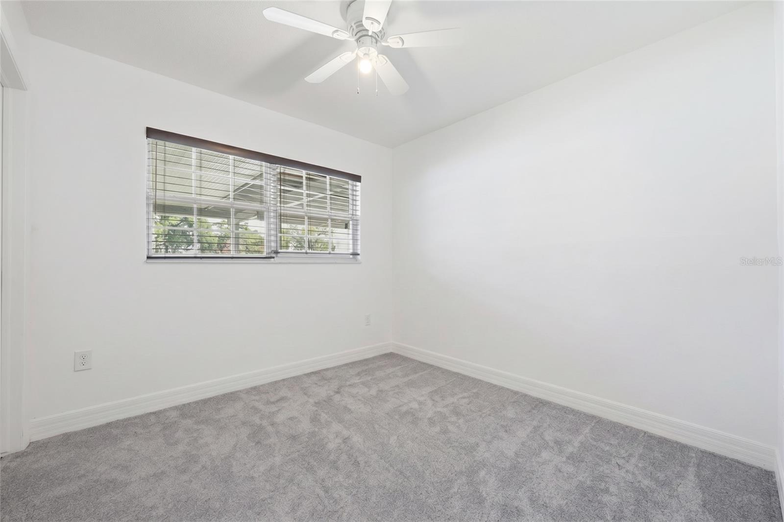 SKY LAKE OAK RIDGE SEC - Residential