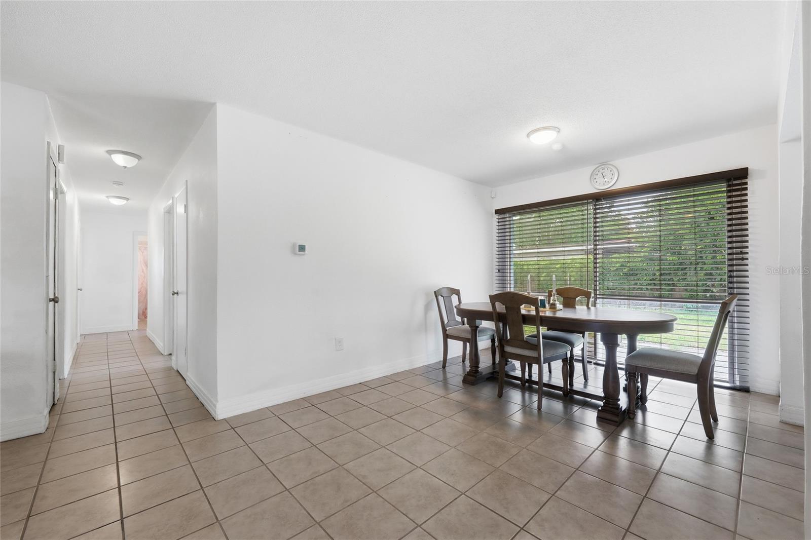 SKY LAKE OAK RIDGE SEC - Residential