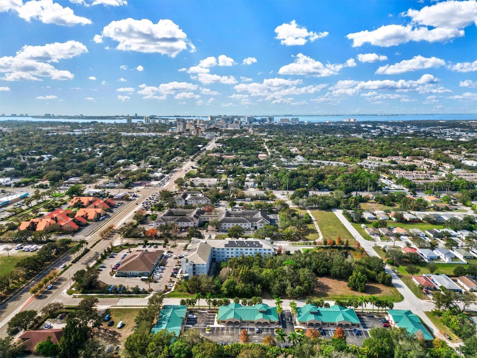 FRANKLIN FIELD BUS CENTER - Commercial Sale