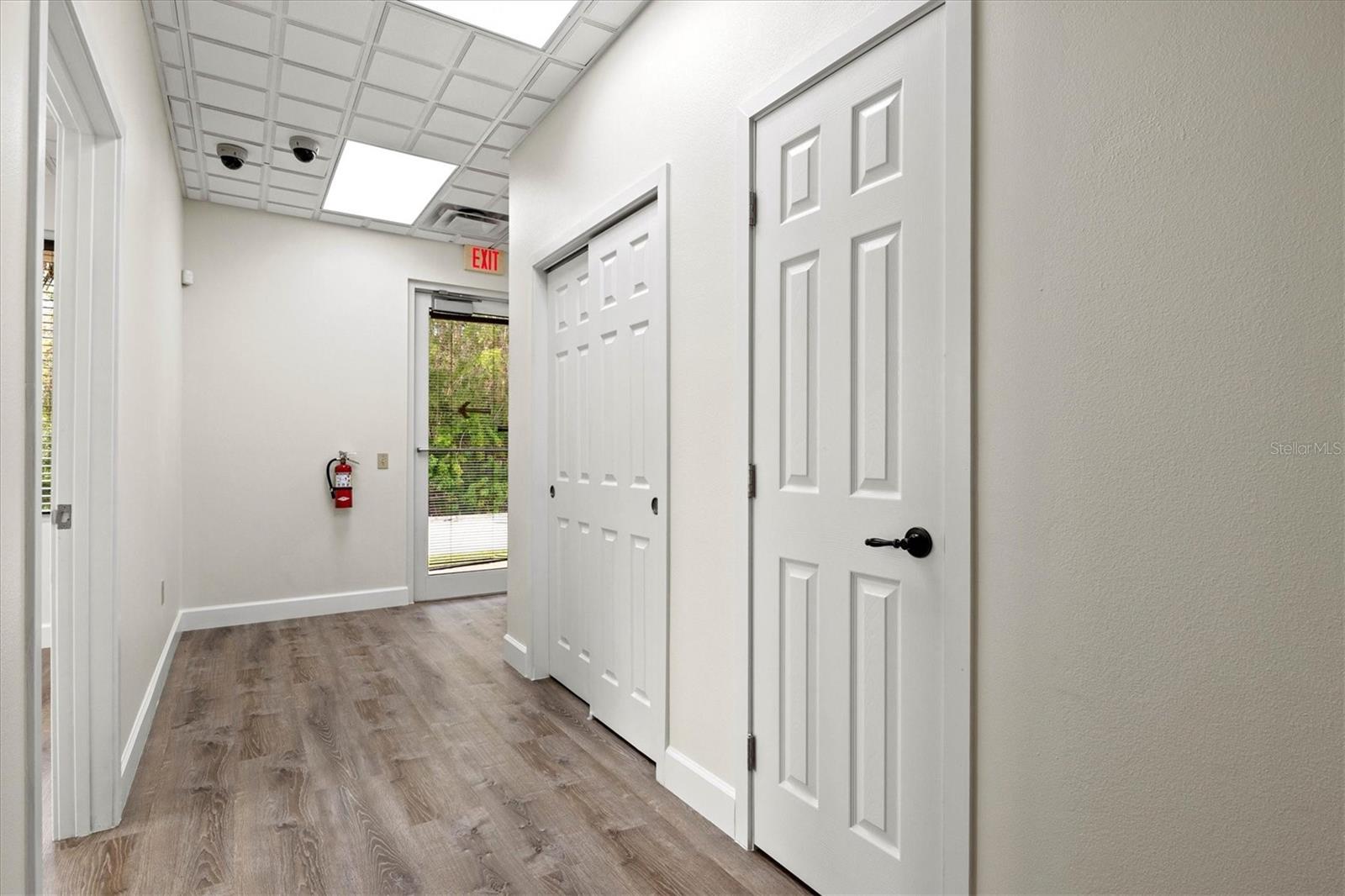 FRANKLIN FIELD BUS CENTER - Commercial Sale