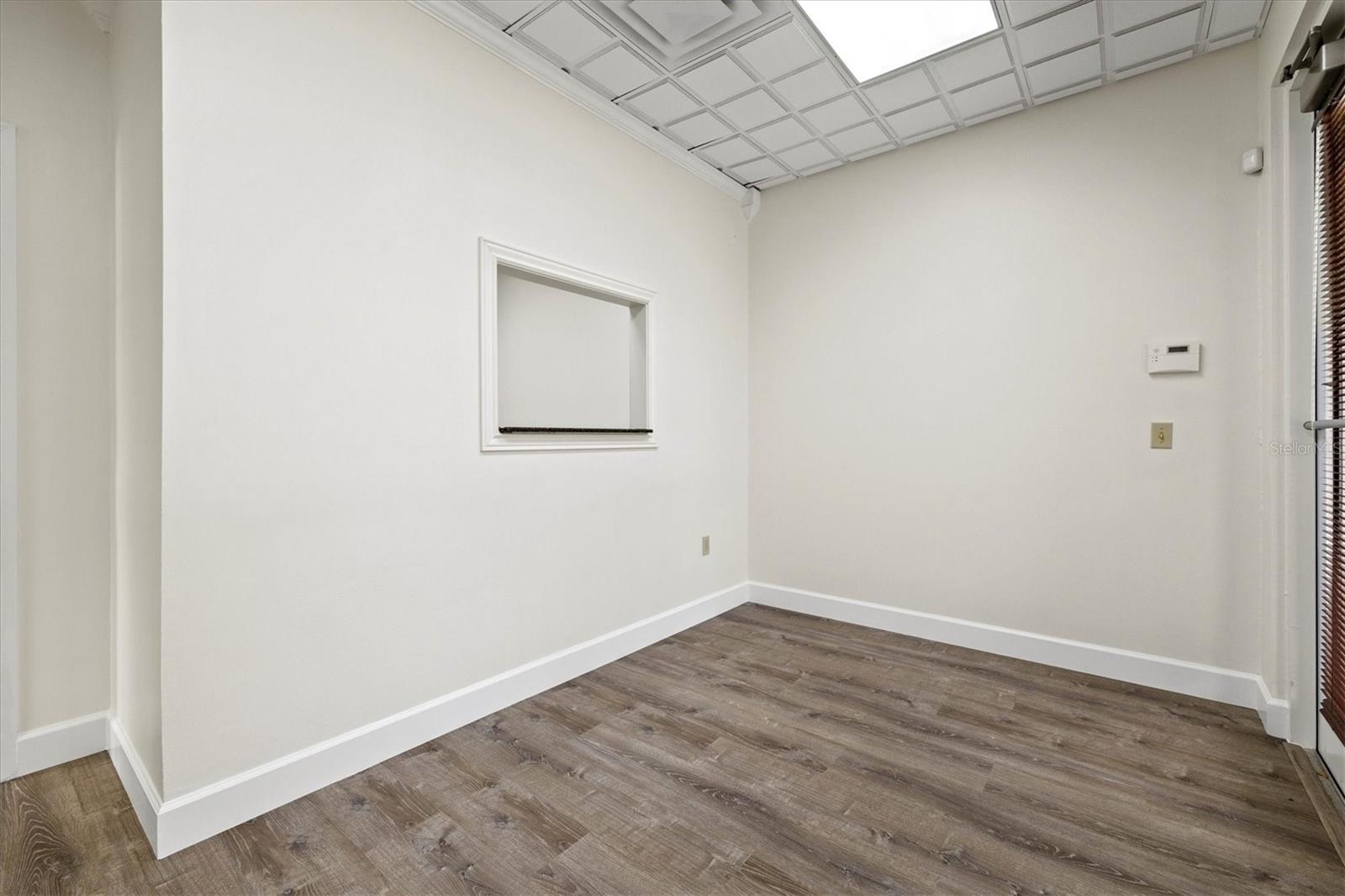 FRANKLIN FIELD BUS CENTER - Commercial Sale