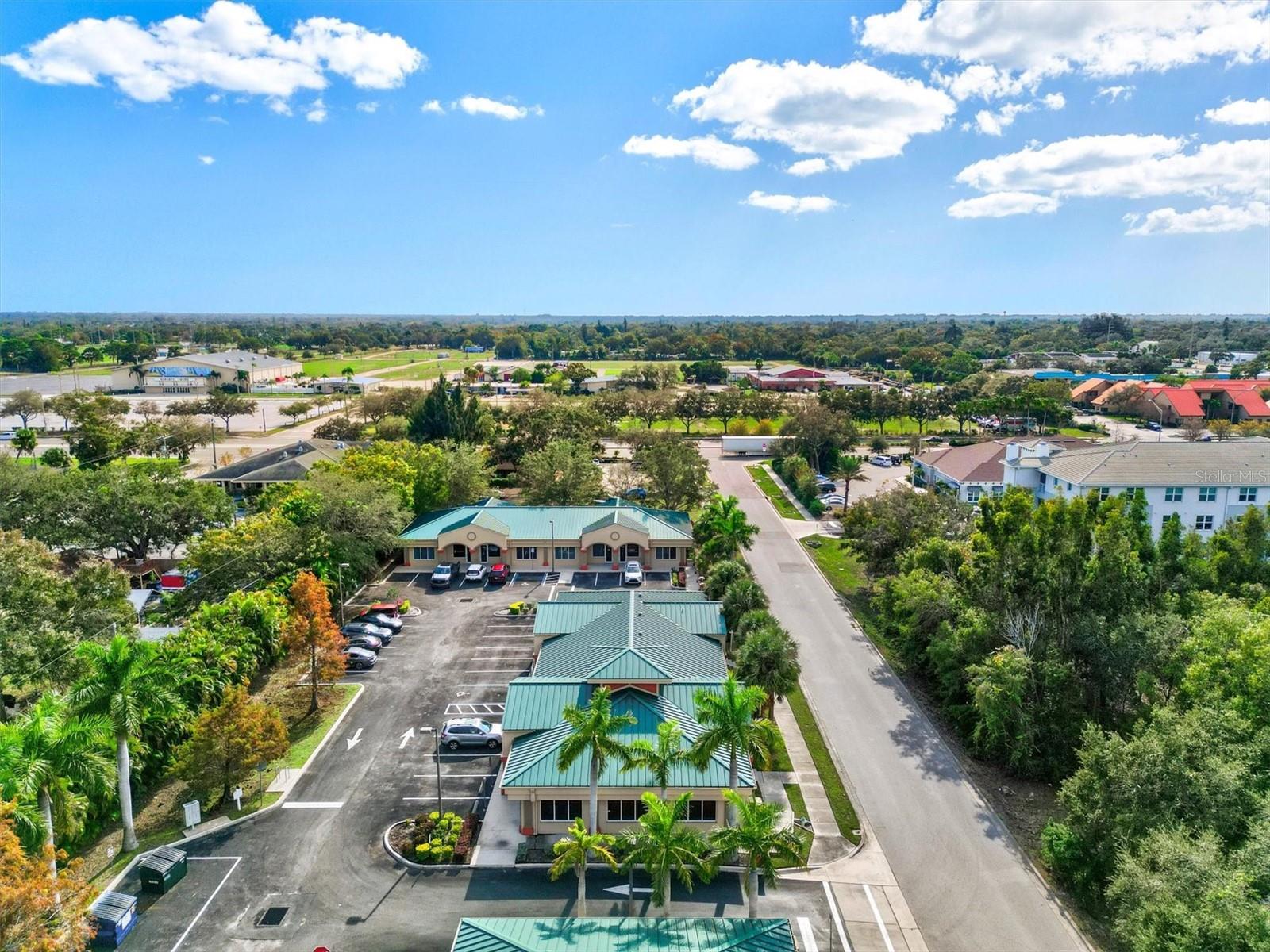 FRANKLIN FIELD BUS CENTER - Commercial Sale