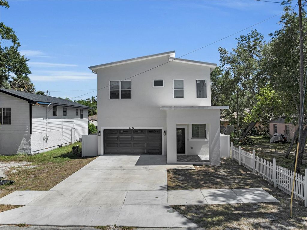 Photo of 2404 Cassell St, Tampa, FL 33605 (MLS # TB8522042)