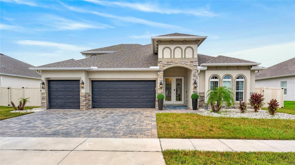 Photo of 489 Avila Place, Howey In The Hills, FL 34737 (MLS # G5118669)