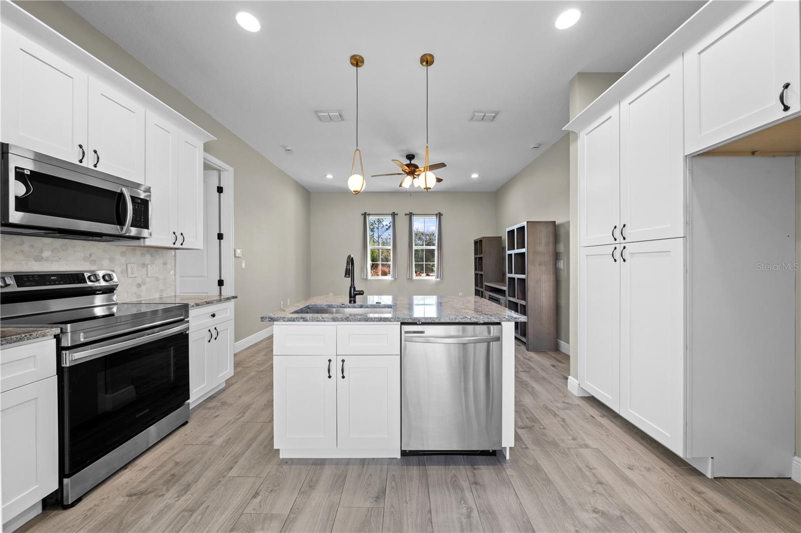 BAY LAKE RANCH UNIT 3 - Residential