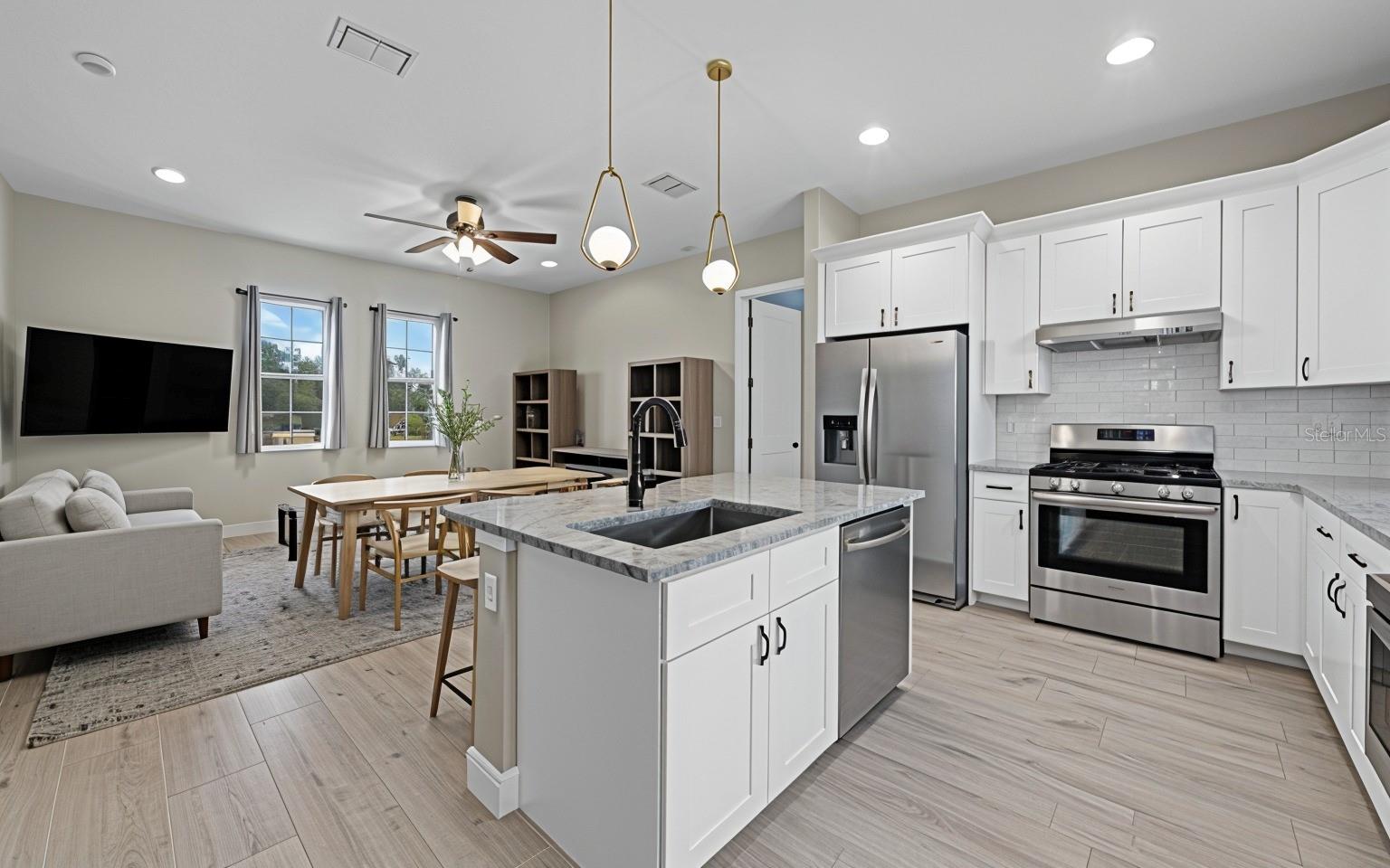 BAY LAKE RANCH UNIT 3 - Residential