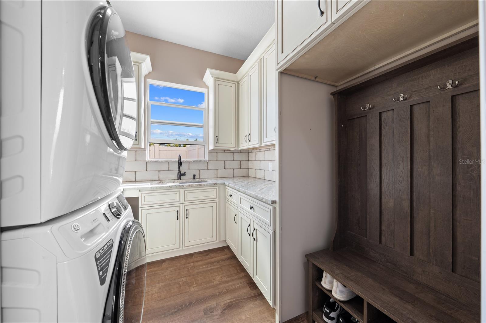 BAY LAKE RANCH UNIT 3 - Residential