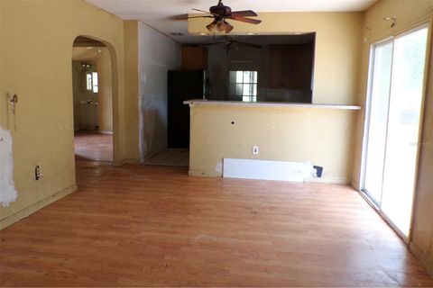 Single Family Residence in POLK CITY FL 520 2ND STREET 5.jpg