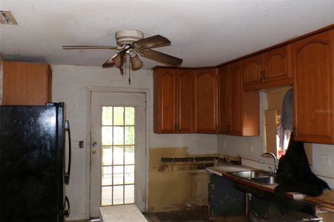 Single Family Residence in POLK CITY FL 520 2ND STREET 7.jpg