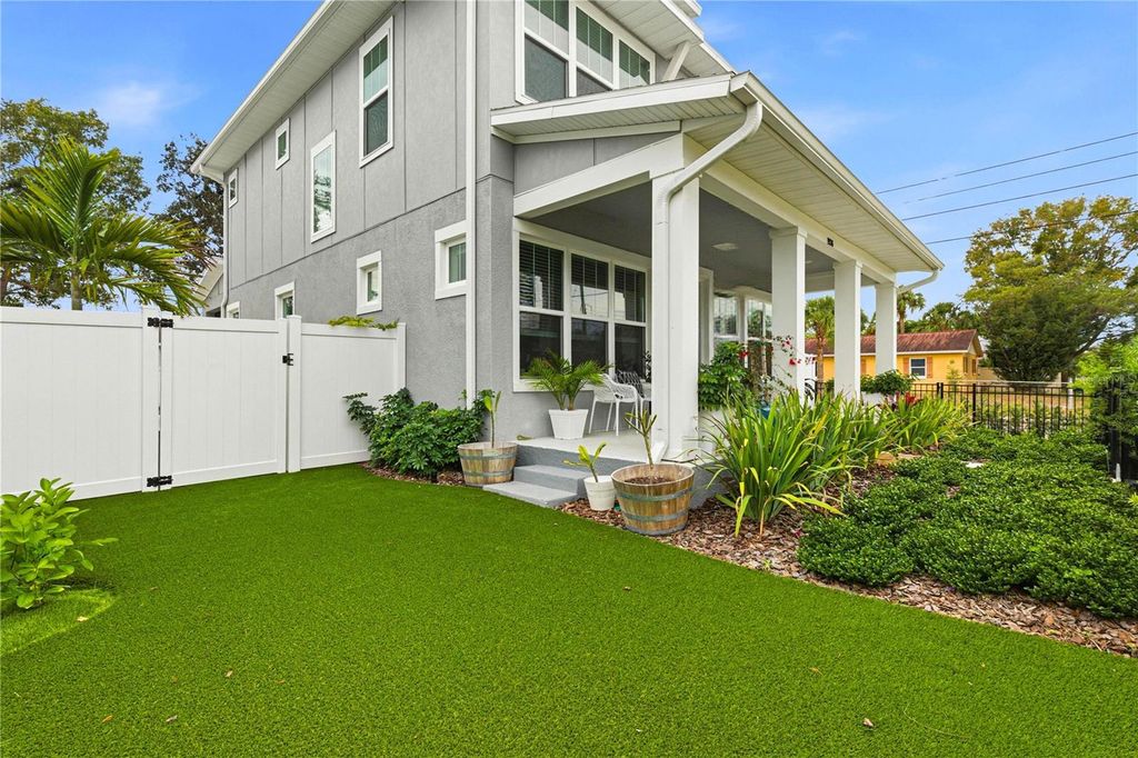 Photo of 1936 W Nassau Street, Tampa, FL 33607 (MLS # TB8463516)