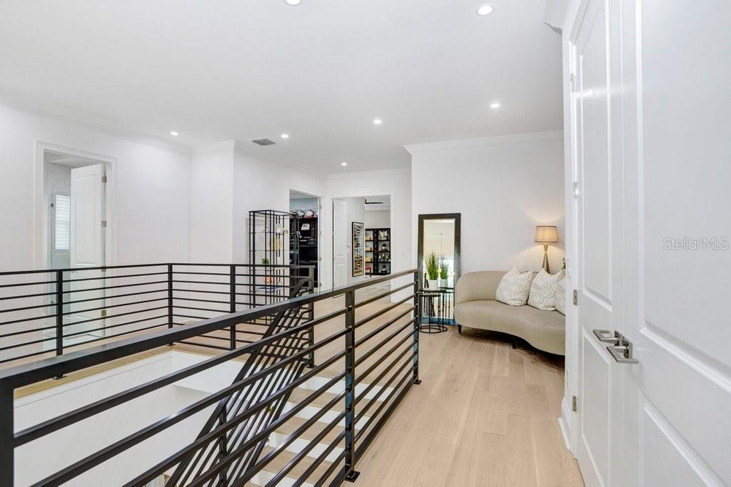 SUNSET PARK - Residential