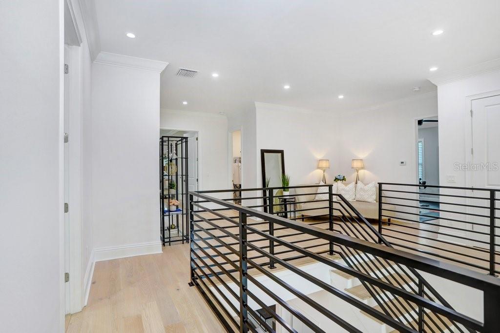 SUNSET PARK - Residential