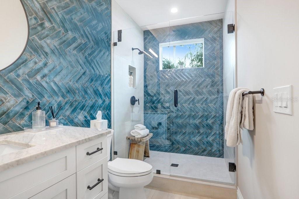 SUNSET PARK - Residential