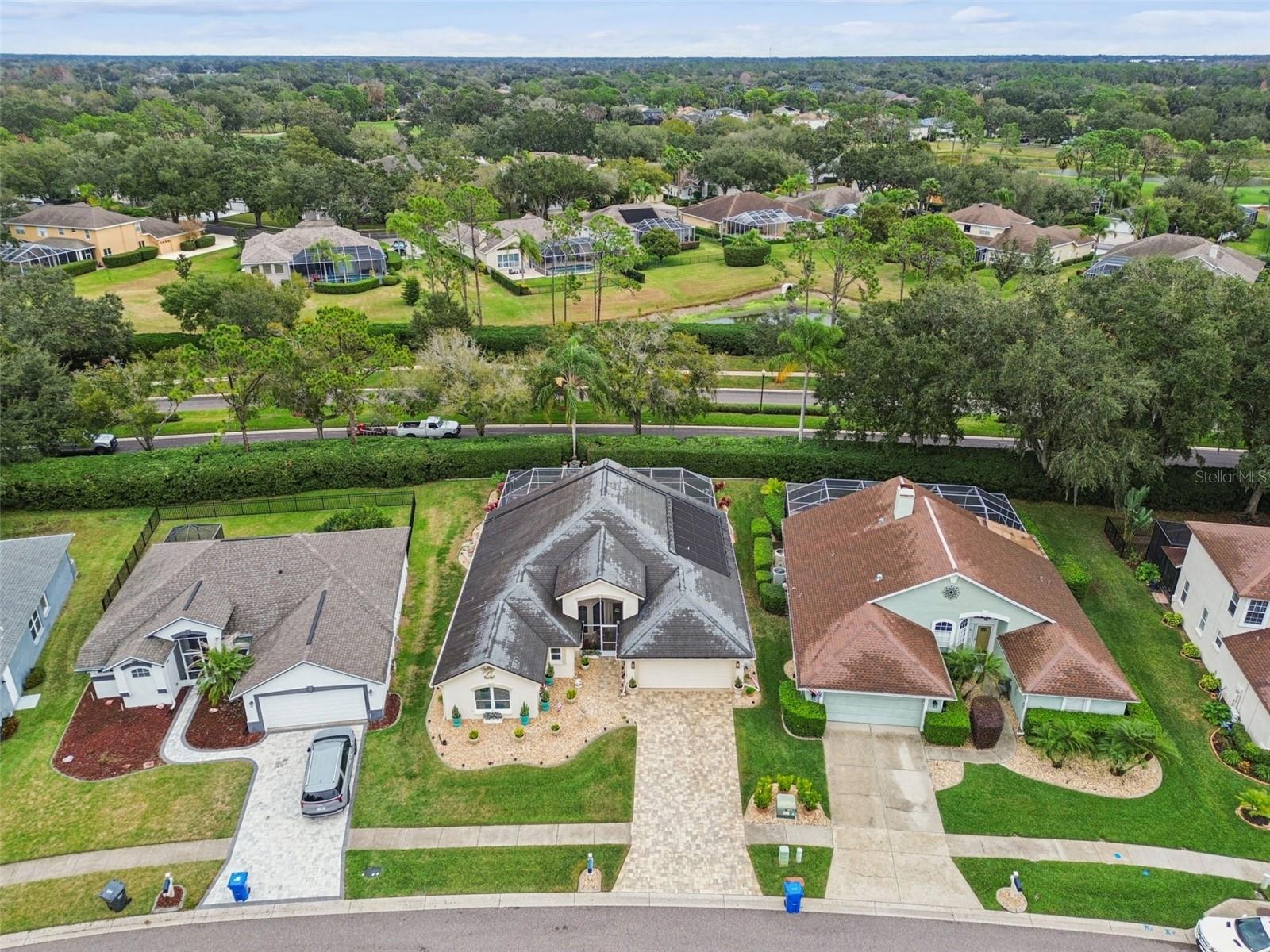 RIVER HILLS COUNTRY CLUB PH - Residential