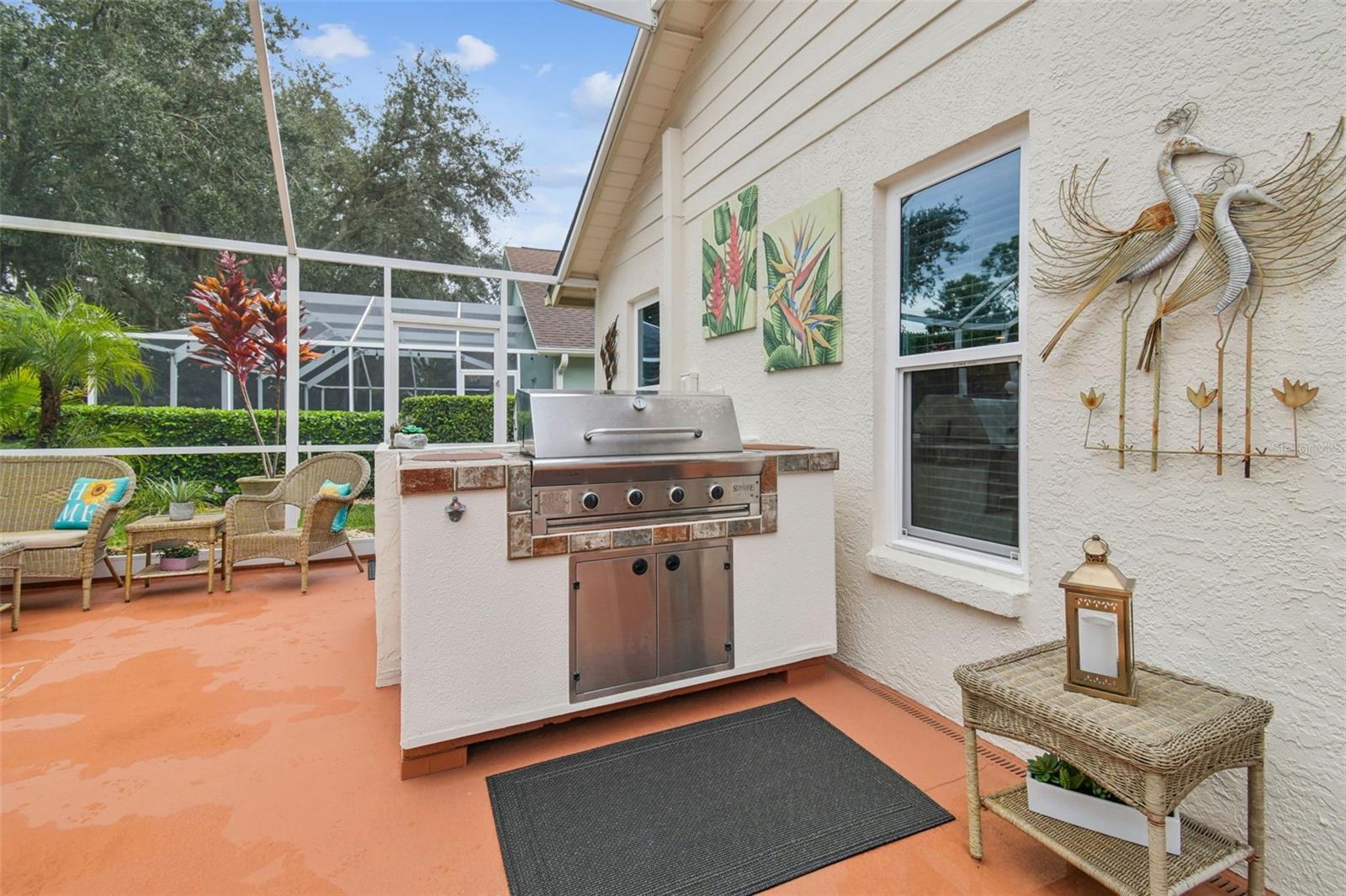 RIVER HILLS COUNTRY CLUB PH - Residential