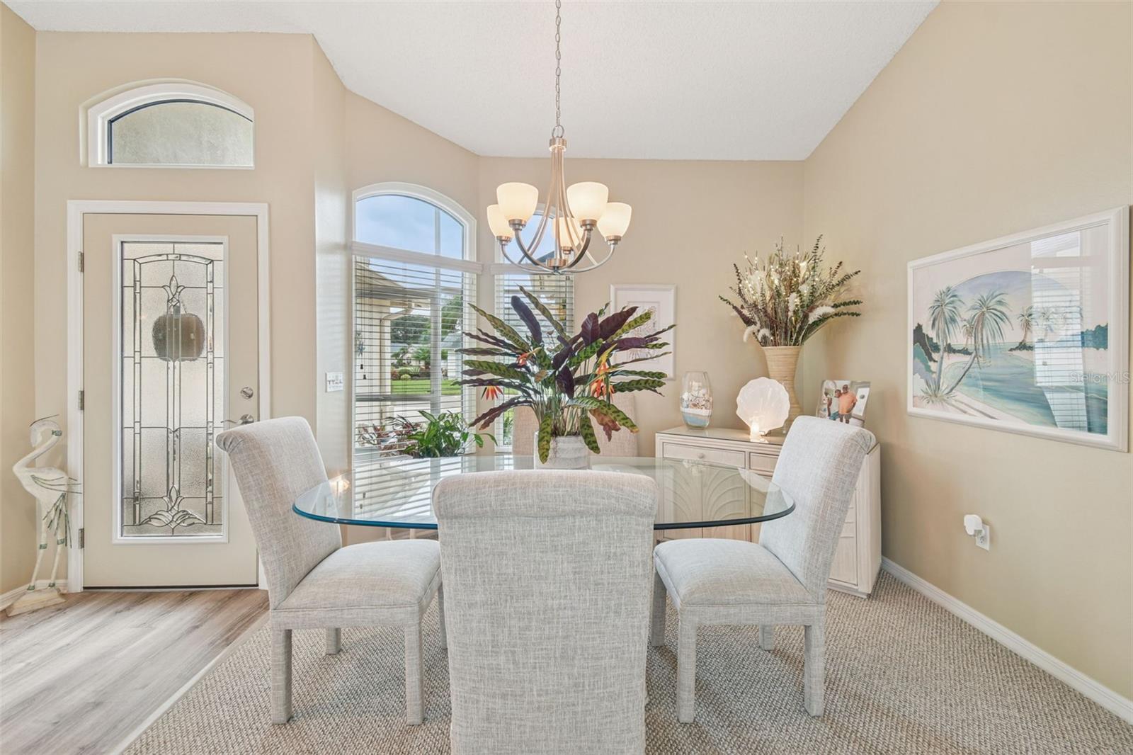 RIVER HILLS COUNTRY CLUB PH - Residential