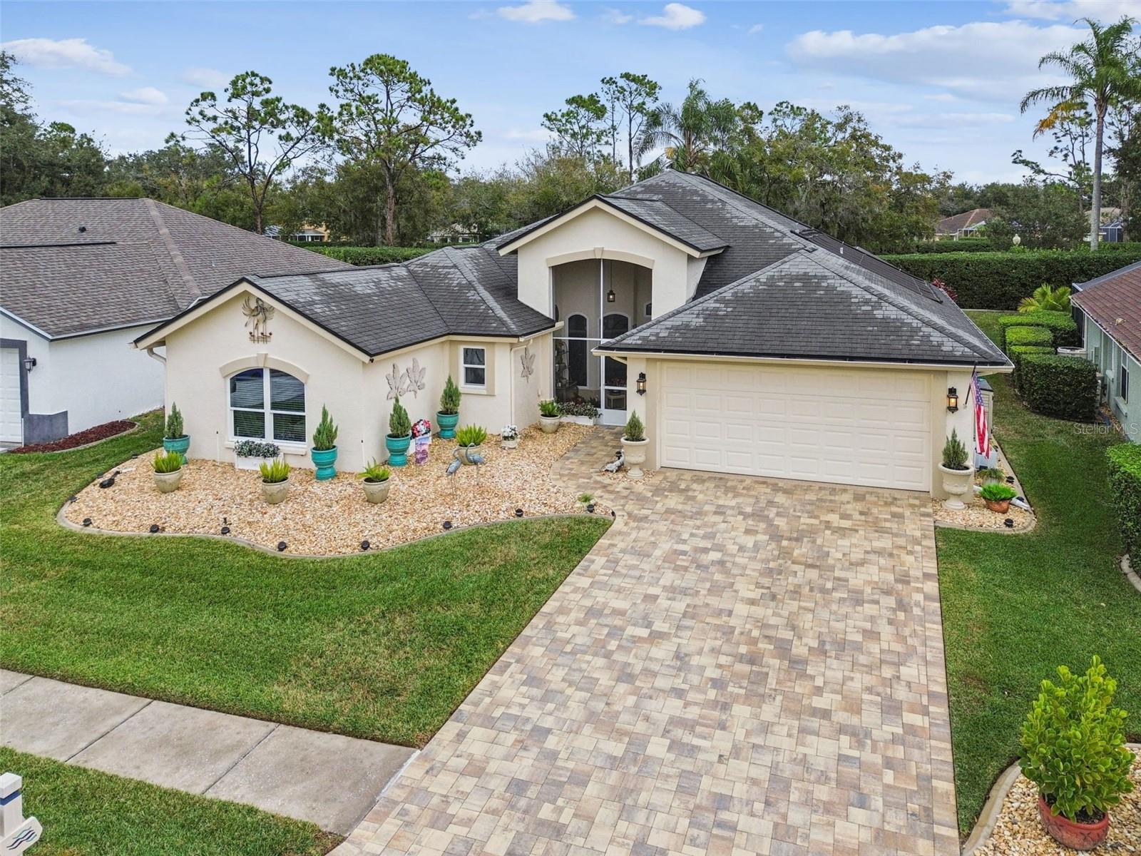 RIVER HILLS COUNTRY CLUB PH - Residential