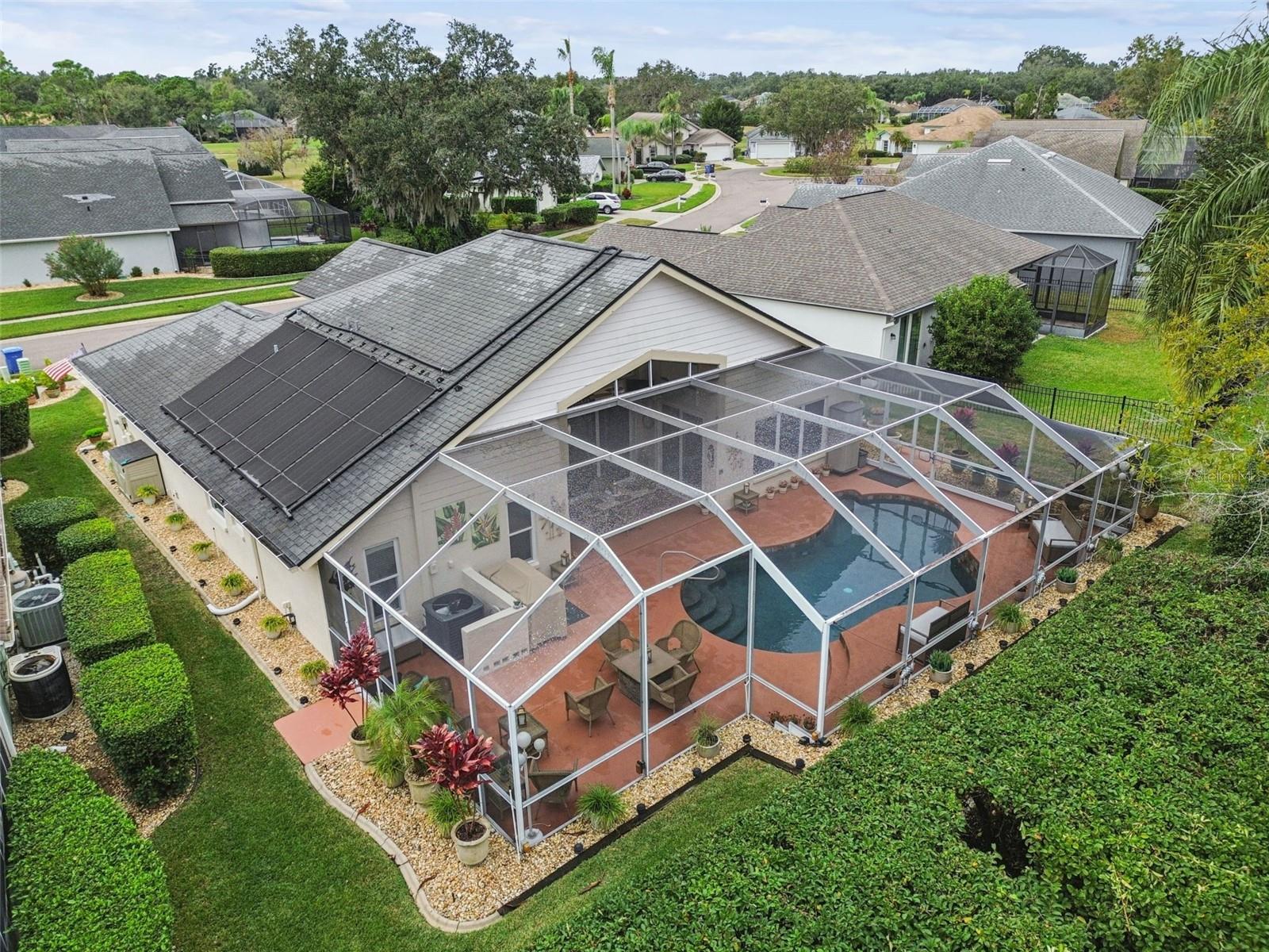 RIVER HILLS COUNTRY CLUB PH - Residential