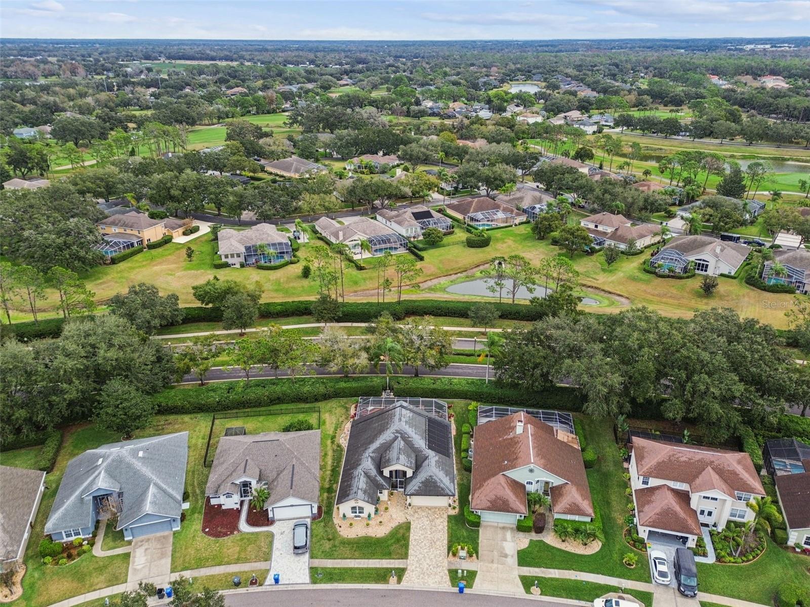 RIVER HILLS COUNTRY CLUB PH - Residential