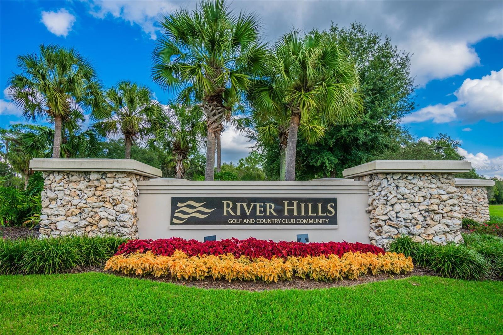 RIVER HILLS COUNTRY CLUB PH - Residential