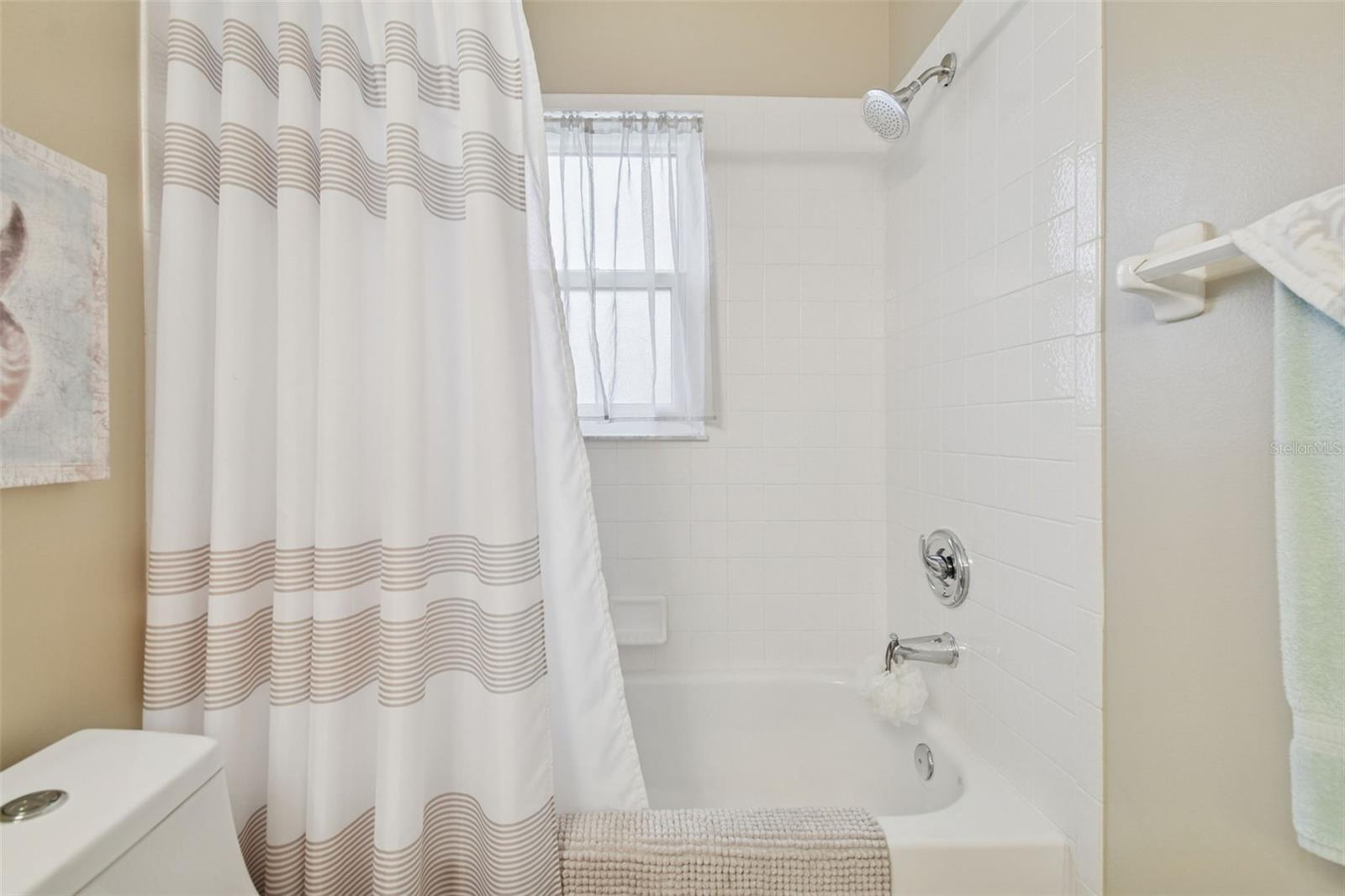 RIVER HILLS COUNTRY CLUB PH - Residential