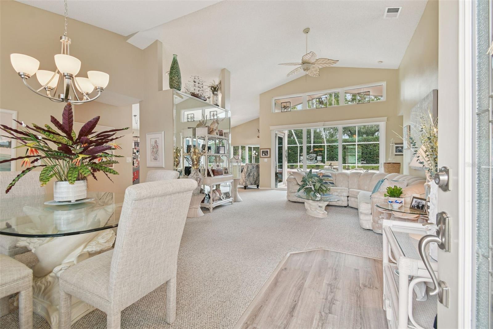 RIVER HILLS COUNTRY CLUB PH - Residential