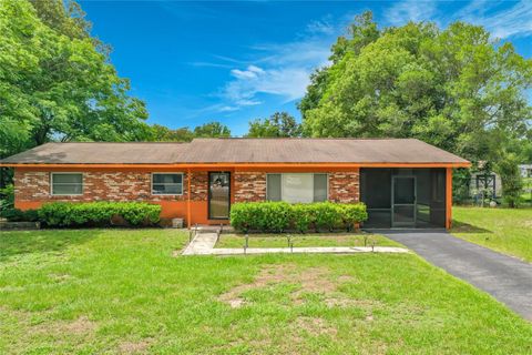 Photo of 910 NE 45th Street, Ocala, FL 34479 (MLS # S5151048)