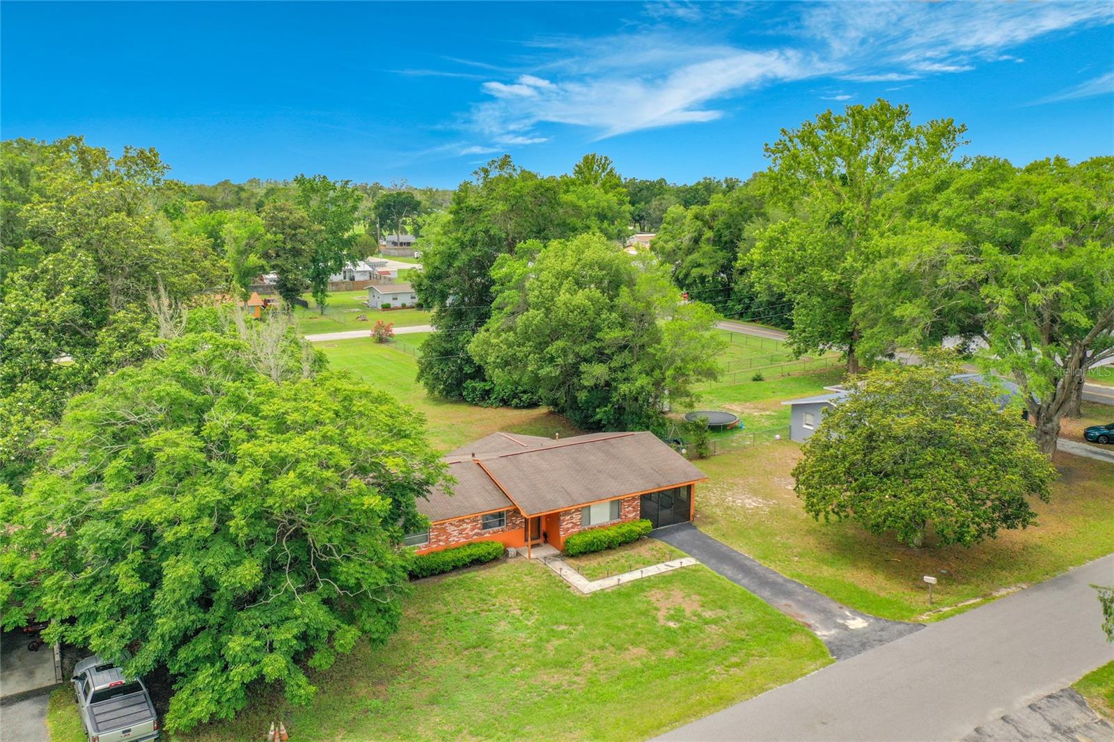 910 NE 45TH STREET