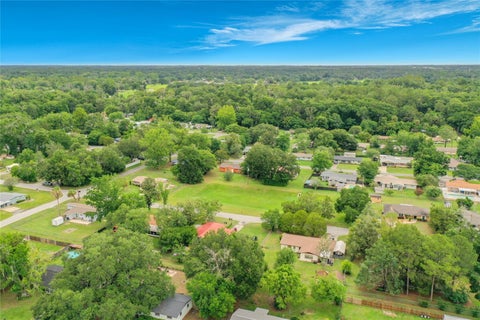 Tiny photo for 910 NE 45th Street, Ocala, FL 34479 (MLS # S5151048)