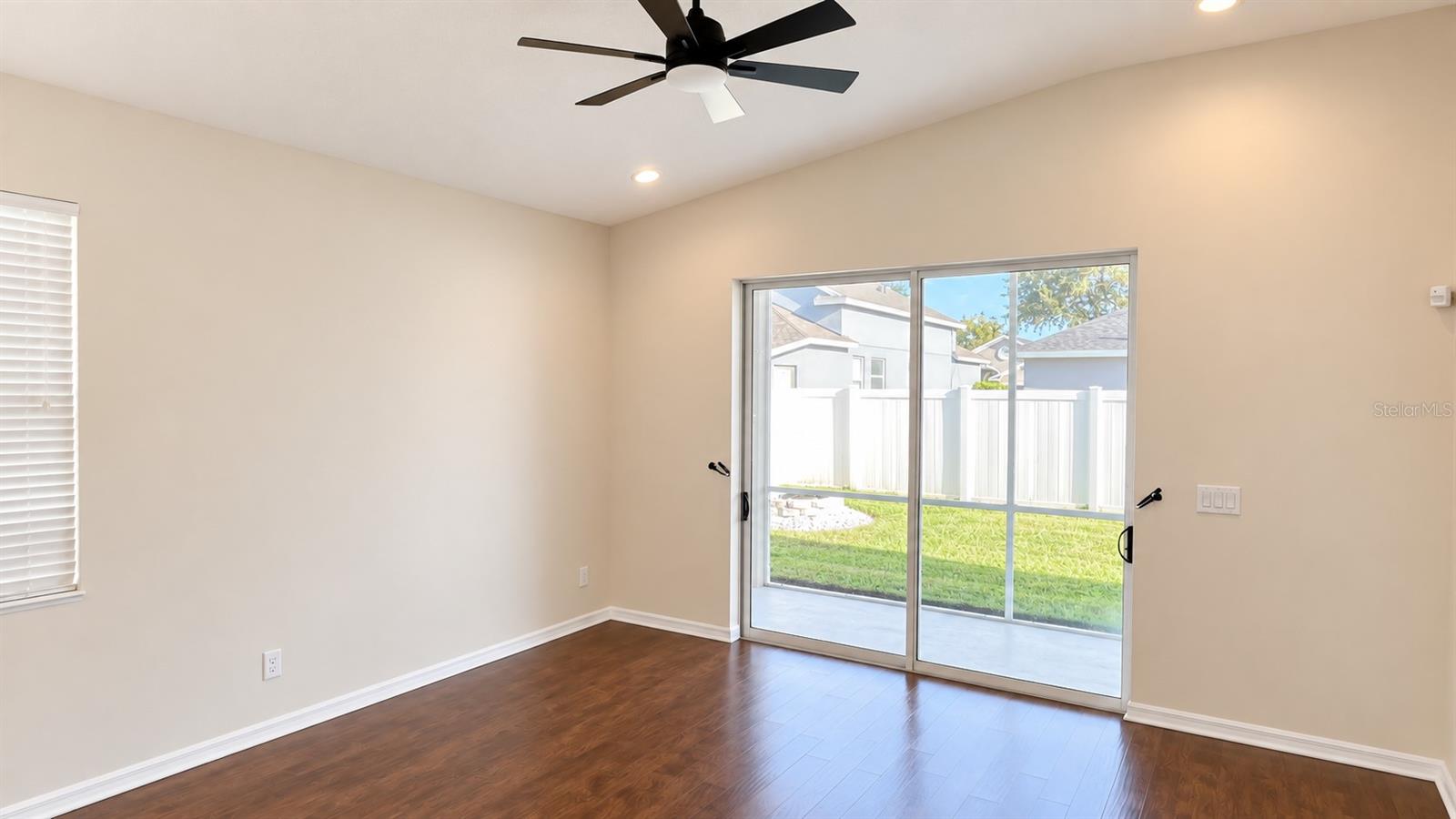 4907 58TH TERRACE E - Photo 4