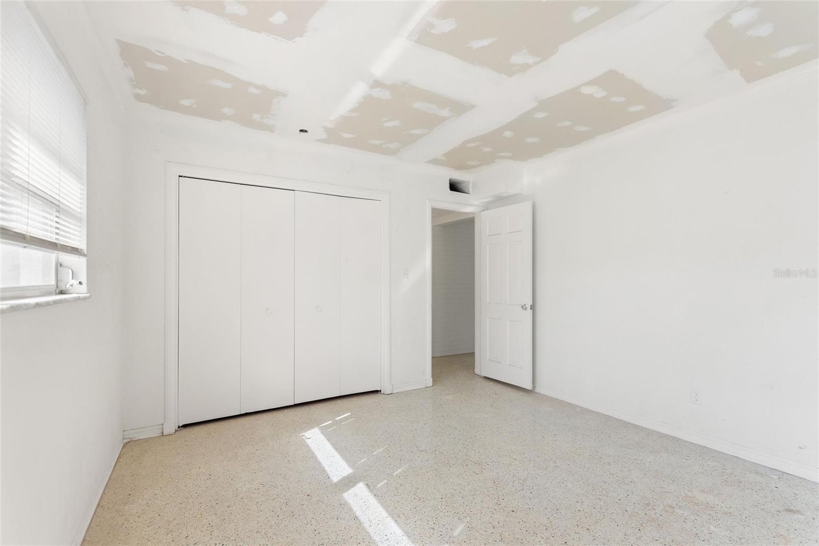 MAXIMO HARBOUR CONDO - Residential