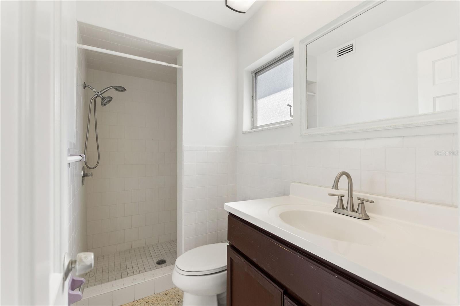 MAXIMO HARBOUR CONDO - Residential