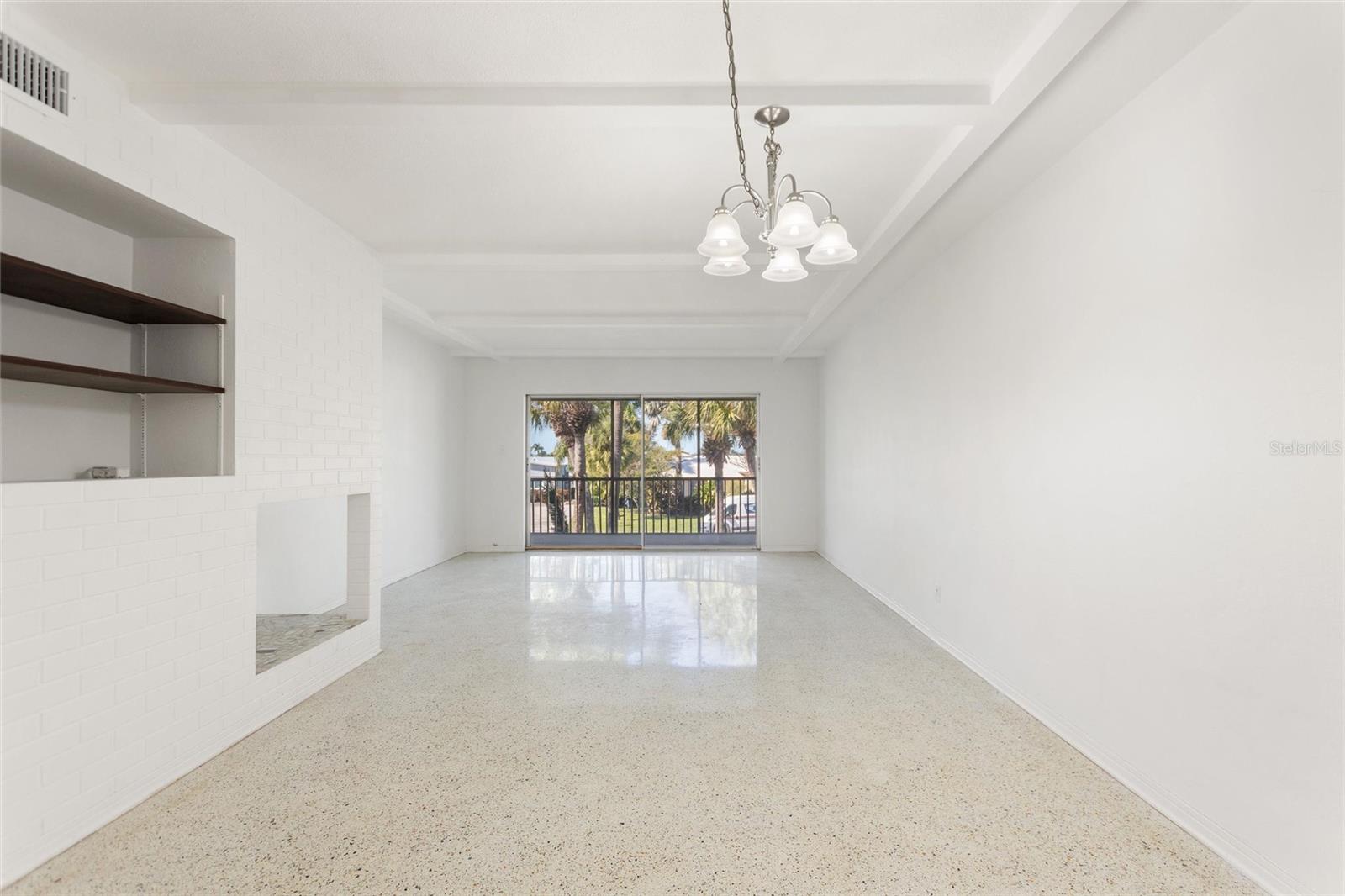 MAXIMO HARBOUR CONDO - Residential