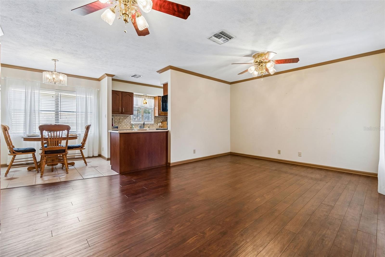 TANGLEWOOD - Residential