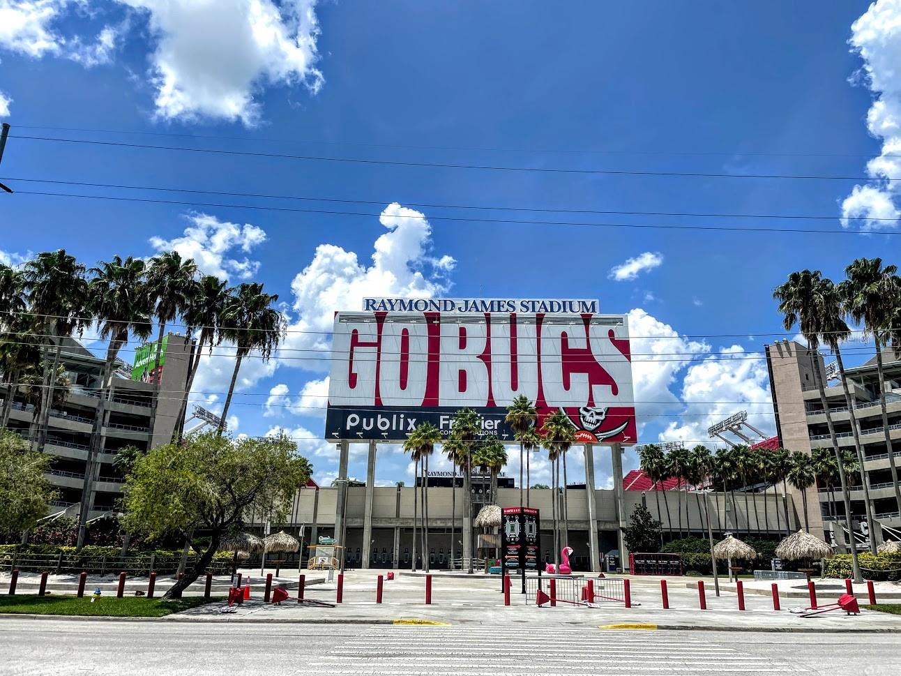 MERIDIAN LUXURY CONDO - Residential