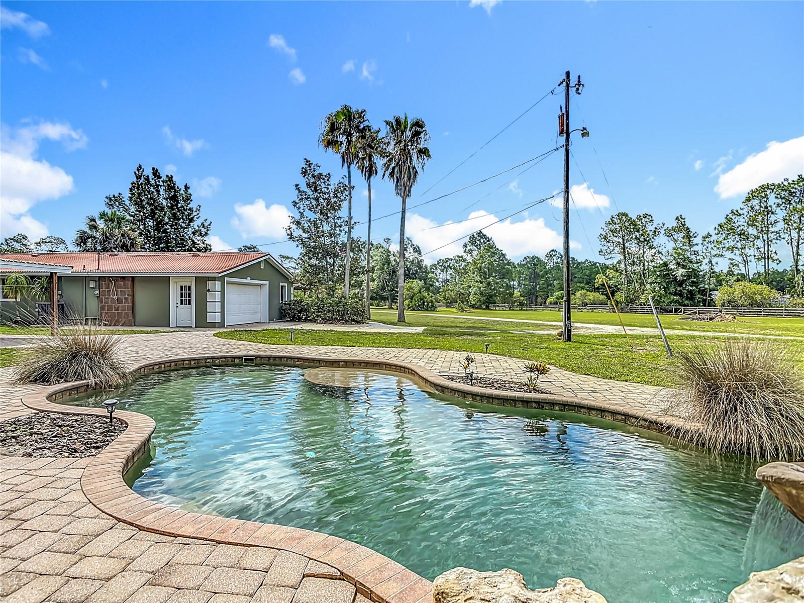 156 S STATE ROAD 415