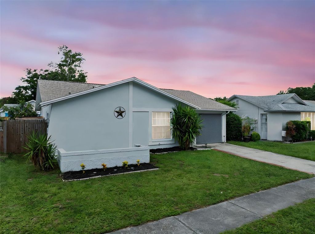 Photo of 2026 San Sebastian Way S, Clearwater, FL 33763 (MLS # O6328425)