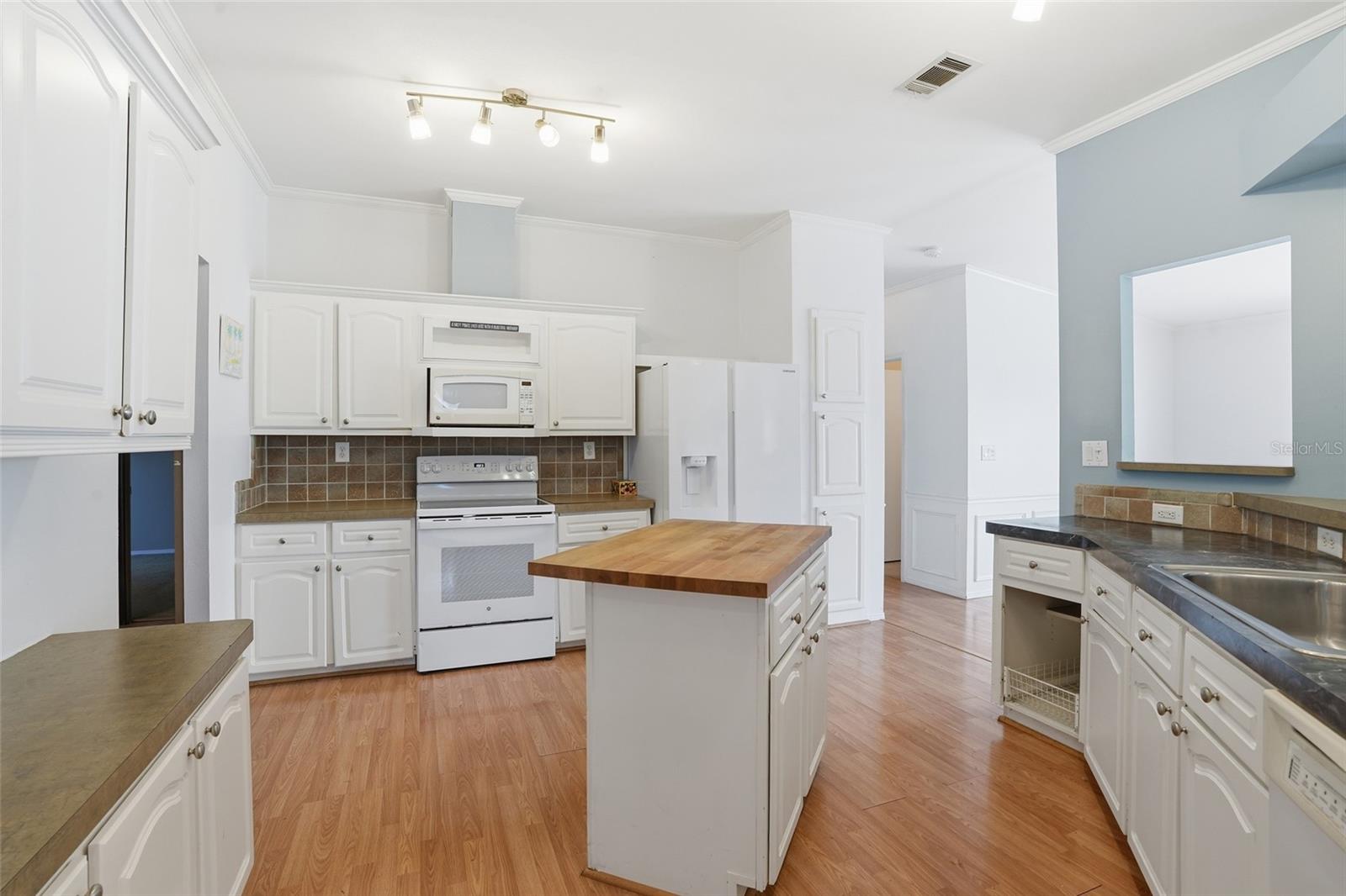 MARLAND COURT - Residential