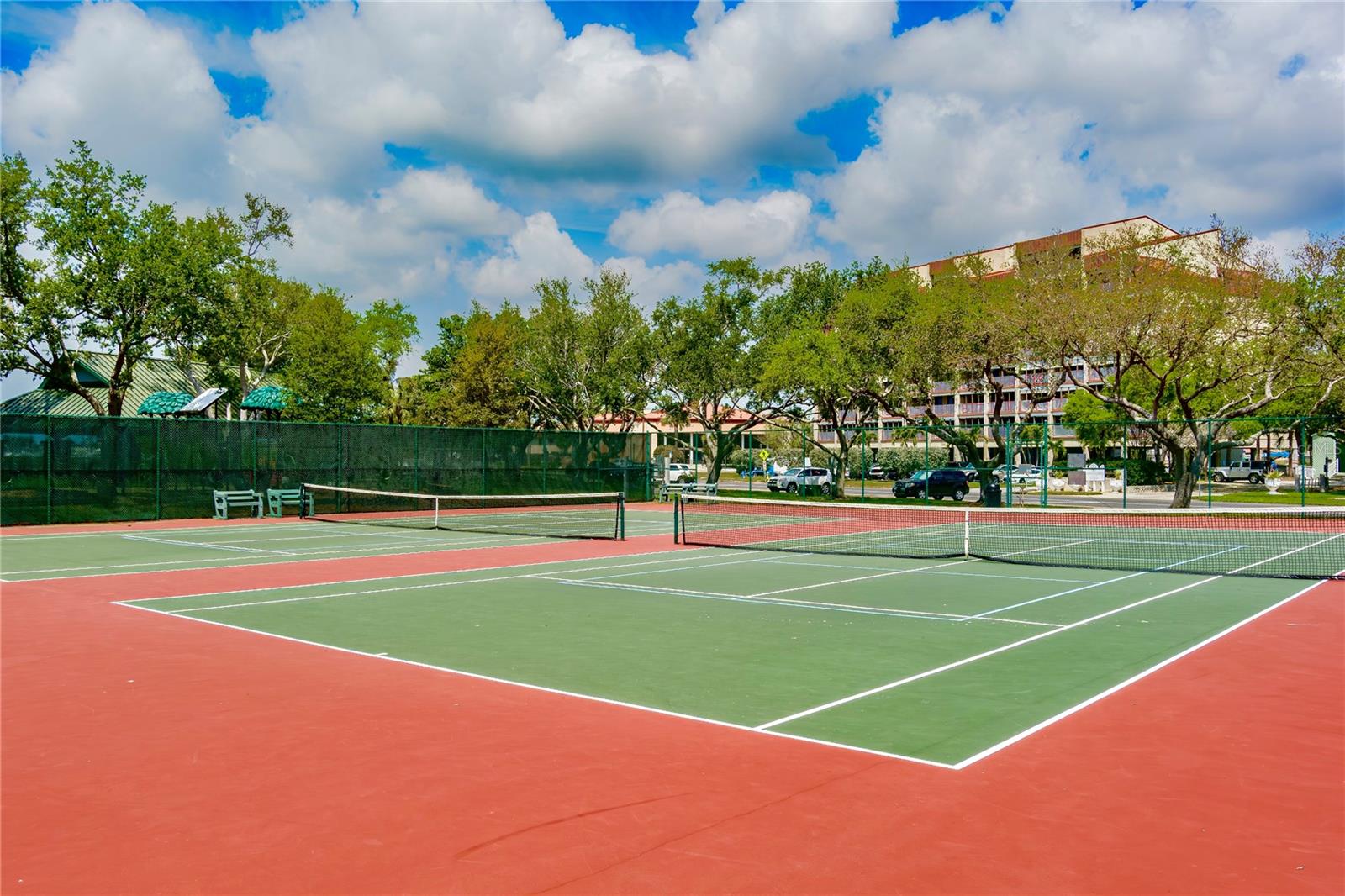 LES CHATEAUX DES ROIS - Residential